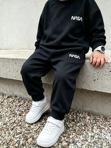 SHEIN 2件組小男孩時尚簡約舒適圓領衛衣運動褲套裝，酷感英文字母滿版印花設計，適合秋季 - 彩色 - 查看 1