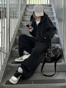 FRIFUL Setelan Kasual Wanita: Jaket Lengan Panjang Berkerudung dengan Resleting dan Celana Jeans Denim - Dark Grey - View 5