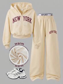 SHEIN 少女美式復古風淺杏色連帽拉鍊上衣，對比字母印花，羅紋下擺與袖口，搭配字母織帶腰帶與側邊字母印花寬鬆直筒長褲，2件套，薄抓絨內裡，秋冬款，適合上學、休閒外出與旅行 - 杏色 - 查看 3