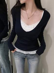 DAZY تي شيرت نسائي بياقة على شكل حرف V بلون موحد بتصميم بسيط وجذاب وأكمام طويلة أنيق للخريف - الأزرق - مشاهدة 6