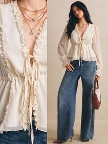 Poéselle Blus Wanita Warna Apricot Chiffon dengan Tali Serut di Pinggang, Detail Ruffle Mengembang, Lengan Panjang, Model Sederhana, Modis, Kasual, dan Sehari-hari - Aprikot - View 2