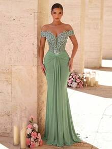 Glamrae Elegant Luxurious Beaded,Sequin & Embroidered Ruched Off-Shoulder Mermaid Dress,Heavy Embellishment Formal Gown For Weddings,Parties,Galas & Vacations - Green - View 7