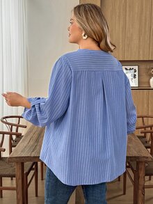 SHEIN CURVE+ 新款刺繡條紋休閒舒適日常百搭度假長袖襯衫 - 藍色 - 查看 2