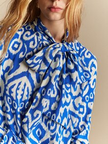 Écloséra Tall Women Bow Tie Collar Long Sleeve Mini Shirt Dress, Blue And White Geometric Print Loose Shift Dress, Teachers' Day Office Work Autumn French Elegant - Blue and White - View 2