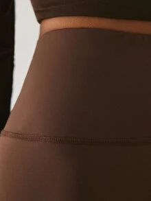 YARNWELL 女款純色休閒寬鬆運動多功能日常穿著緊身底層短褲 健身運動 棕色 夏季 - 棕色 - 查看 5