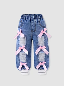Genkimix Kids 女嬰牛仔褲 夏季新品 可愛休閒 中藍色水洗牛仔 破洞磨損設計 附粉色蝴蝶結裝飾 鬆緊腰 寬鬆直筒版型 舒適棉質 日常穿著 度假出遊街頭風 - 中等水洗藍 - 查看 4