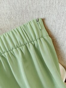 GlowEve CURVE 大码女士优雅玫瑰金金属装饰弹力腰侧拉链直筒长裤，适合春夏穿着 - 綠色 - 查看 4