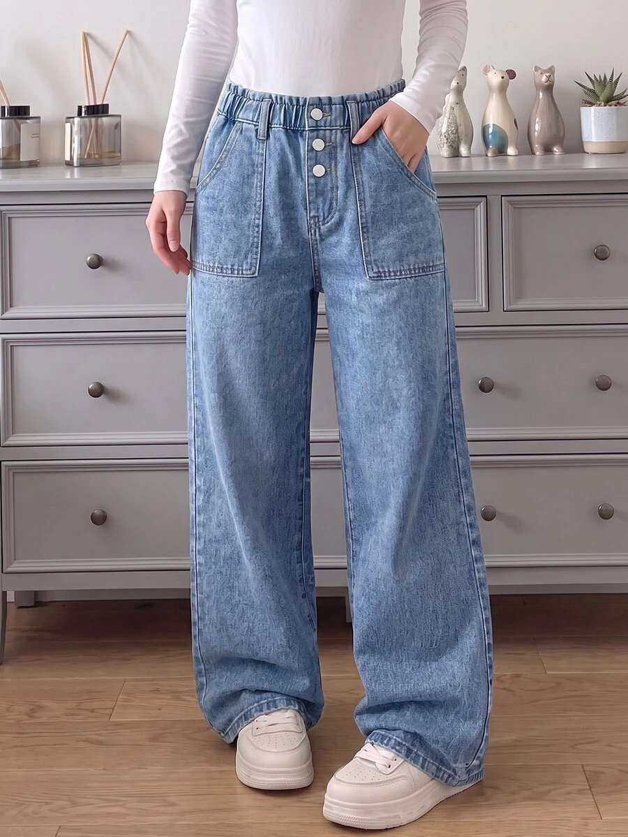 SHEIN Girls' All-Season Casual Baggy Fashion Minimalist Versatile Elastic Waistband 3-Button Decor Large Cargo Pocket Light Blue Washed Denim Wide Leg Pants