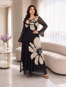Modelyn Plus Size Floral Print Flare Sleeve Dress - Multicolor - View 5