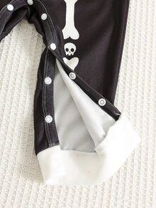 SHEIN 男嬰骷髏圖案針織柔軟圓領長袖連身褲，百搭舒適，適合萬聖節、返校穿著，秋冬款 - 彩色 - 查看 6