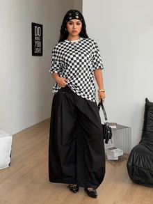 Coolane Casual Minimalist Allover Checkered Print Plus Size Women Short Sleeve Round Neck T-Shirt, Suitable For Summer Suitable For Going Out - White - View 2