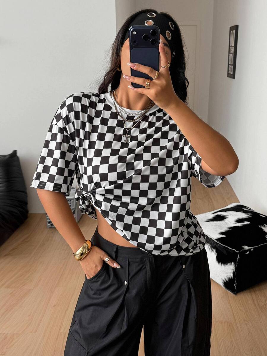 Coolane Casual Minimalist Allover Checkered Print Plus Size Women Short Sleeve Round Neck T-Shirt, Suitable For Summer Suitable For Going Out - White - View 1
