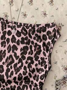 Teen Girls' Designs 白色休閒極簡不對稱抓皺短版上衣，適合春夏，時尚穿搭 - 白色 - 查看 3