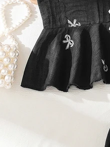 Elladie kids 2件組女童夏季新款小圓領露背水滴藍蝴蝶結仿刺繡印花布料短袖荷葉邊前綴蝴蝶結裝飾上衣休閒直筒短褲簡約復古時尚套裝 - 黑色 - 查看 6