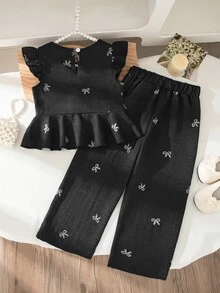 Elladie kids 2件組女童夏季新款小圓領露背水滴藍蝴蝶結仿刺繡印花布料短袖荷葉邊前綴蝴蝶結裝飾上衣休閒直筒短褲簡約復古時尚套裝 - 黑色 - 查看 2