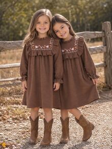 SHEIN Vestido casual para niña joven de tejido de unicolor con estampado floral y bajo con volantes - Café integral - Ver 2
