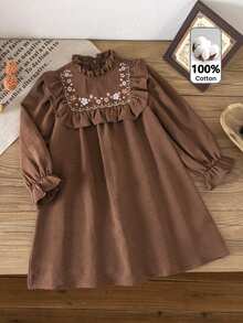 SHEIN Vestido casual para niña joven de tejido de unicolor con estampado floral y bajo con volantes - Café integral - Ver 7