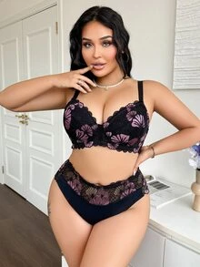 SHEIN 大码女士 2 件浪漫蕾丝文胸套装，简约休闲文胸 + 内裤套装，提升 - 彩色 - 查看 3