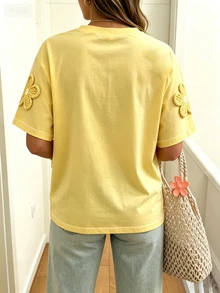 EMERY ROSE 女款大尺碼休閒短袖圓領仿刺繡花卉T恤 - 彩色 - 查看 2