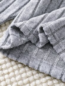 SHEIN Vintaside Kids 男嬰多件套秋冬長袖T恤套裝，純色針織圓領上衣 + 休閒長褲 2件套，簡約時尚百搭風格，適合嬰兒日常穿著、戶外旅行、度假、休閒室內、露營、野餐、幼兒園上學穿著 - 彩色 - 查看 11