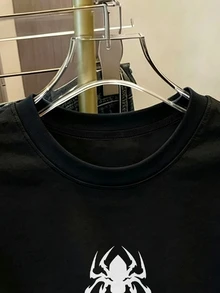 Manfinity Dauomo 夏季戶外上衣 男款修身 T 恤 極簡蜘蛛印花圖案 圓領休閒百搭 T 恤 日常穿著 戶外 經典黑色 - 黑色 - 查看 6