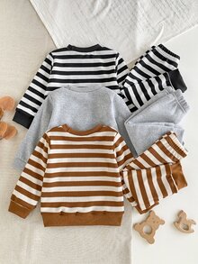 SHEIN Playful Pals 3套幼童男嬰可愛Y2K條紋熊長袖柔軟蓬鬆厚實毛衣運動褲套裝連帽衫服飾返校季秋冬穿搭 - 彩色 - 查看 2