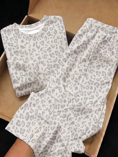 Vintage American Light Leopard Print Pattern, Tween Girls Crew Neck Drop Shoulder Sweatshirt & Straight Leg Pants 2-Piece Set, Suitable For Daily Commute, Date, Party, Autumn/Winter/Spring/Summer, Party, Beach, Graduation Ceremony, Fashion, Elegant, Casual, Outing, Date, Appointment, Elegant, Vacation, Casual, Y2K, Outing,