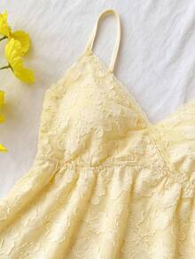 SHEIN Teen Girls Spring/Summer Soft Yellow 3D Jacquard Lace Patchwork Camisole, V-Neck Lace Trim Cinched Waist Ruffle Hem Cropped Tank Top, Sweet Cute Y2K - Multicolor - View 4