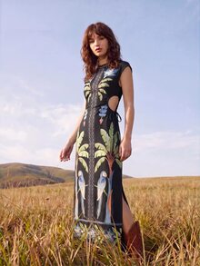 CAJUNI 女款度假棕櫚樹與鸚鵡印花側開衩洋裝 - 黑色 - 查看 3