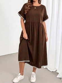 SHEIN Essnce Plus Size Shell Embroidery Pocket Fashion Vacation Dress - Brown - View 3