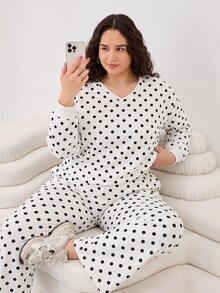 SHEIN EZwear 大尺碼女款波點印花長袖運動衫與長褲休閒套裝 - 黑與白 - 查看 2