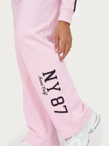 MISSGUIDED TEEN Wide Leg Jogger Sweatpants With NY 87 Iconic Only Graphic Print, Drawstring Elastic Waist, Relaxed Fit Lounge Trousers - Pink - View 5