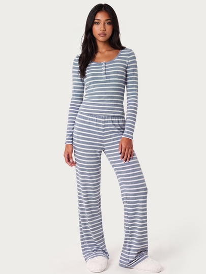 MISSGUIDED TEEN Striped Long Sleeve Henley Top And Wide Leg Lounge Pants Co-Ord Set With Scoop Neck And Elastic Waist Perfect For Cozy Winter Nights
