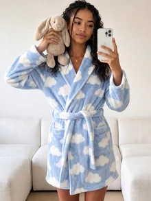 MISSGUIDED TEEN Fluffy Cloud Print Wrap Robe Mini Length Long Sleeve Belted Fleece Dressing Gown Cosy Winter Loungewear - Blue and White - View 6