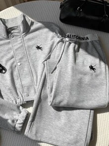 Comfortcana طقم نسائي كاجوال يومي من توب بأكمام طويلة وسحاب وبنطال بنقشة الفارس - رمادي فاتح - مشاهدة 6