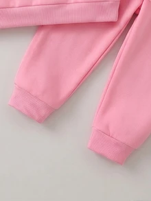 SHEIN Playful Pals 女嬰服裝 媽媽愛心字母印花長袖連帽衫與慢跑褲套裝 秋冬俏皮口號運動服 2件套 粉色 - 粉色 - 查看 5