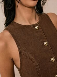 Poéselle 女款圓領單排扣時尚無袖牛仔洋裝 度假穿搭優雅連身裙 - 棕色 - 查看 2