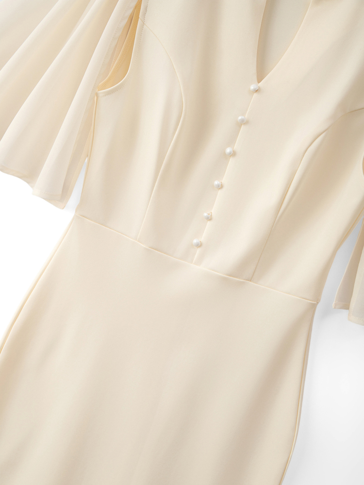 Penseblé Women's Light Apricot Small V-Neck Single Row Mushroom Button Patchwork Chiffon Sleeve Dress With Hem Slit, Elegant Sophisticated Design Niche Commuter Dress - Apricot - View 4