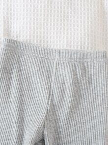 SHEIN 新生兒男嬰可愛卡通印花坑紋拼接口袋上衣搭配長褲休閒時尚套裝 - 灰色 - 查看 7