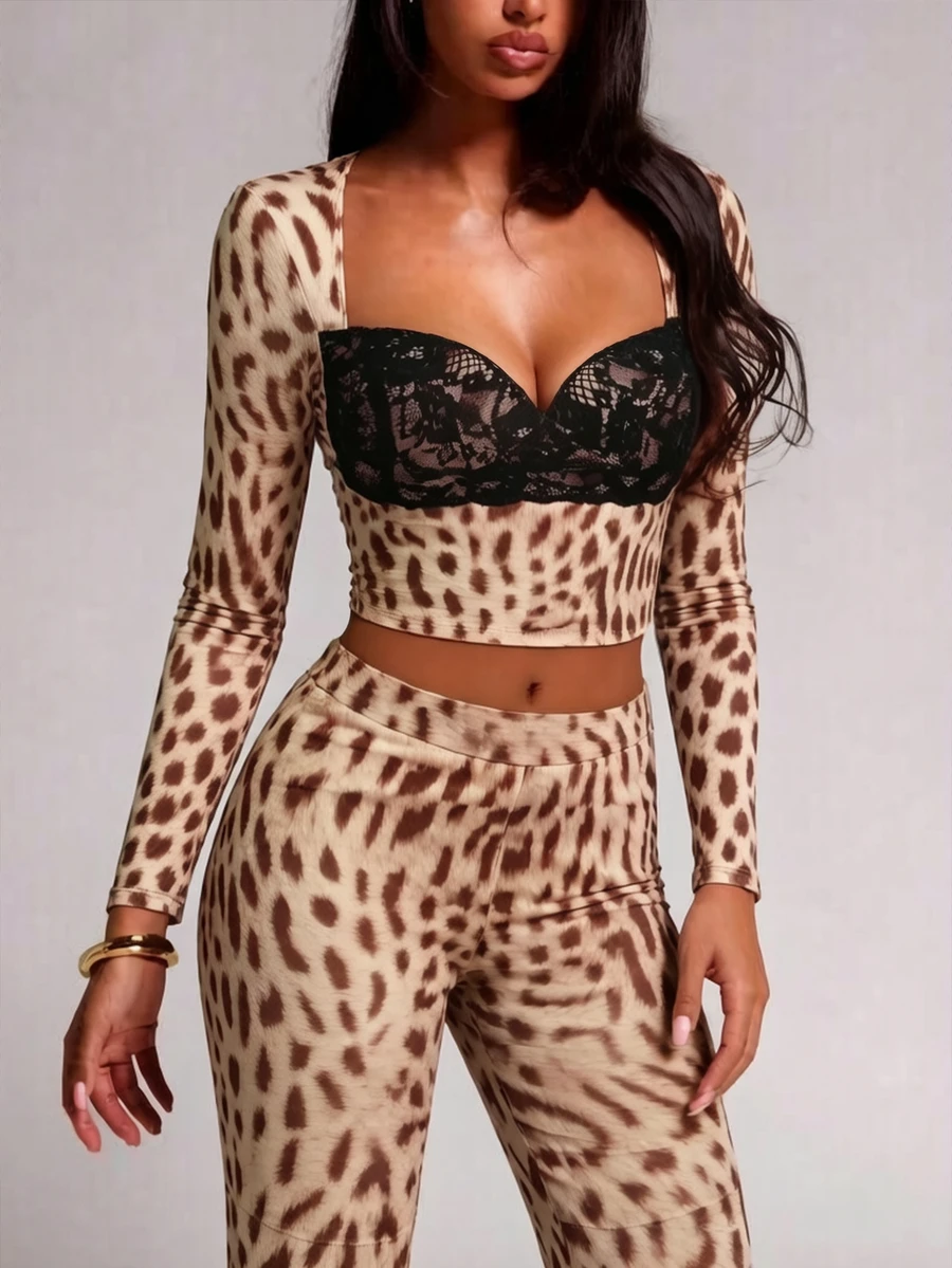 Nooralise Setelan 2 Potong Gaya Jalanan Sporty Hot Girl: Kaos Lengan Panjang Leher Persegi Motif Leopard dengan Patchwork Renda dan Celana Panjang Potongan Lurus Slim Fit - Coklat - View 1