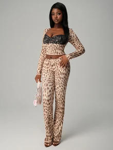 Nooralise Setelan 2 Potong Gaya Jalanan Sporty Hot Girl: Kaos Lengan Panjang Leher Persegi Motif Leopard dengan Patchwork Renda dan Celana Panjang Potongan Lurus Slim Fit - Coklat - View 3