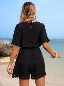 Swim Lushoire 女士夏季沙滩蝙蝠袖V领系带流苏拼接圆蕾丝边连体短裤 - 黑色 - 查看 2