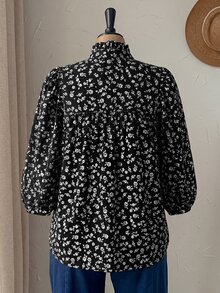 Rusticease 大尺碼女款春秋休閒波西米亞風 1960s 1920s 度假風碎花燈籠袖寬鬆襯衫，適合秋季早午餐、辦公、居家穿著，黑色正式款 - 彩色 - 查看 2
