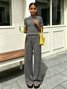 SHEIN 青少年女孩 2件組短袖T恤套裝，黃色條紋，清新舒適，度假休閒街頭時尚必備 - 黑與白 - 查看 5