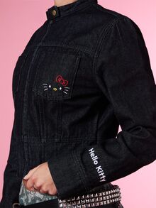 HELLO KITTY AND FRIENDS | COUREZ Shrunken Jacket In Rinse Denim Wash With Embroidery / Y2K Top Fall Clothes For Women Winter Clothes For Women Denim Jacket Embroidered Top - Black - View 8