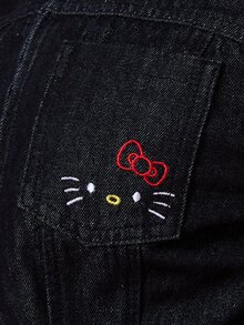 HELLO KITTY AND FRIENDS | COUREZ Shrunken Jacket In Rinse Denim Wash With Embroidery / Y2K Top Fall Clothes For Women Winter Clothes For Women Denim Jacket Embroidered Top - Black - View 7