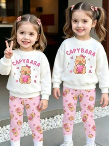 (1 Set) Sudadera de cuello redondo básica con leggings para niñas, con estampado de capibara de dibujos animados, fresa, estrella, corazón, flor, lunares y letras, para otoño e invierno - Multicolor - Ver 3