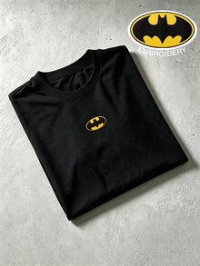 BATMAN X SHEIN Manfinity EMRG 男士圓領休閒百搭日常穿著短袖T恤 - 黑色 - 查看 3