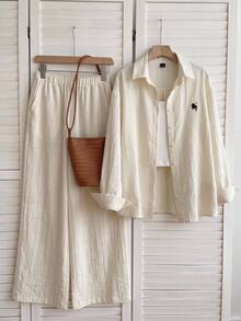 SHEIN EZwear 米色編織騎士刺繡長袖單排扣襯衫與長褲休閒套裝，適合居家、度假、秋季穿著 - 杏色 - 查看 2