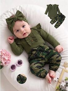 SHEIN Playful Pals 女嬰時尚極簡長袖荷葉邊連身衣與迷彩印花蝴蝶結裝飾休閒長褲套裝，春夏秋冬適用 - 軍綠色 - 查看 1